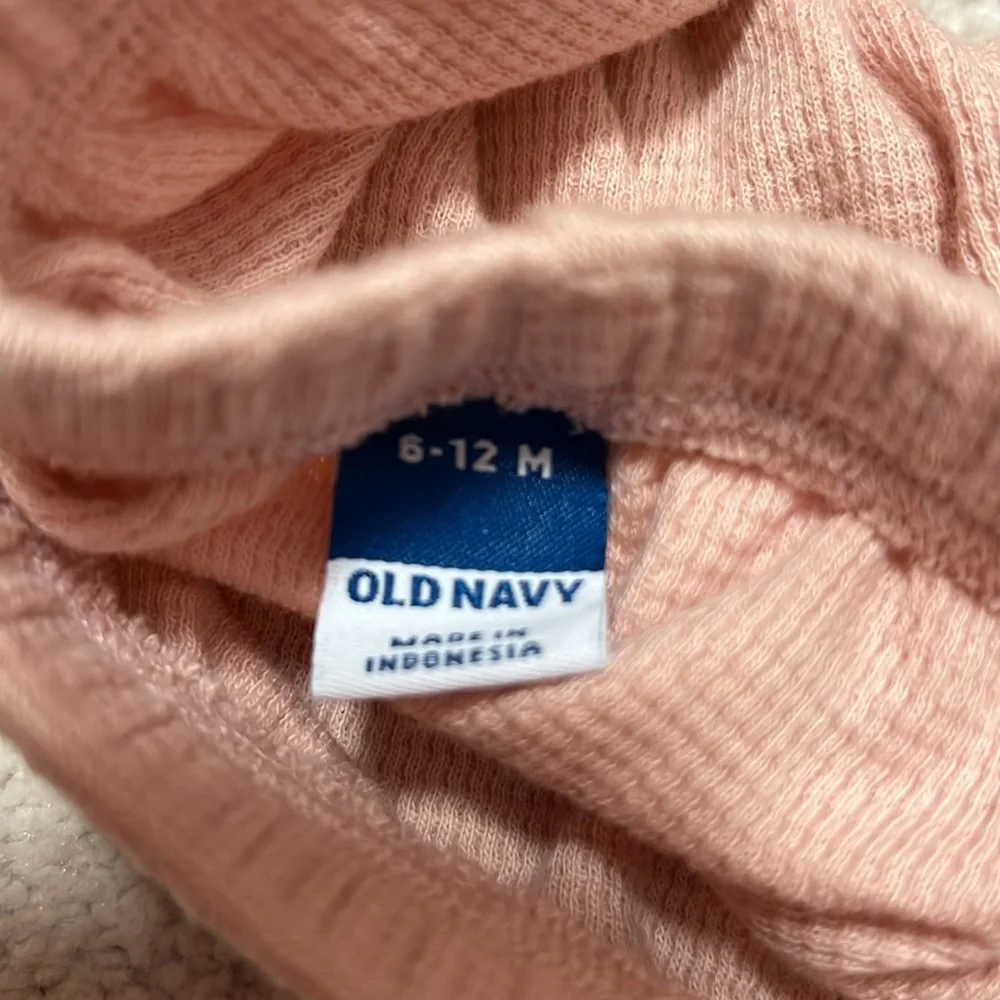Old Navy baby girl pink bloomer shorts